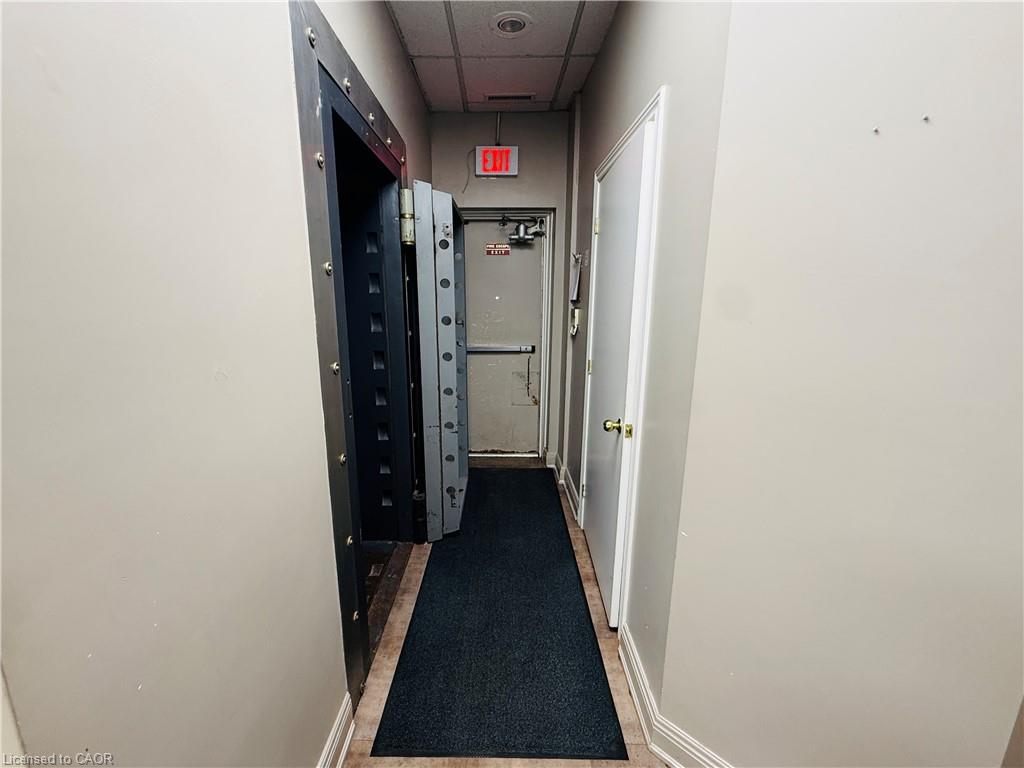 281 Queenston Road Property Photo 10