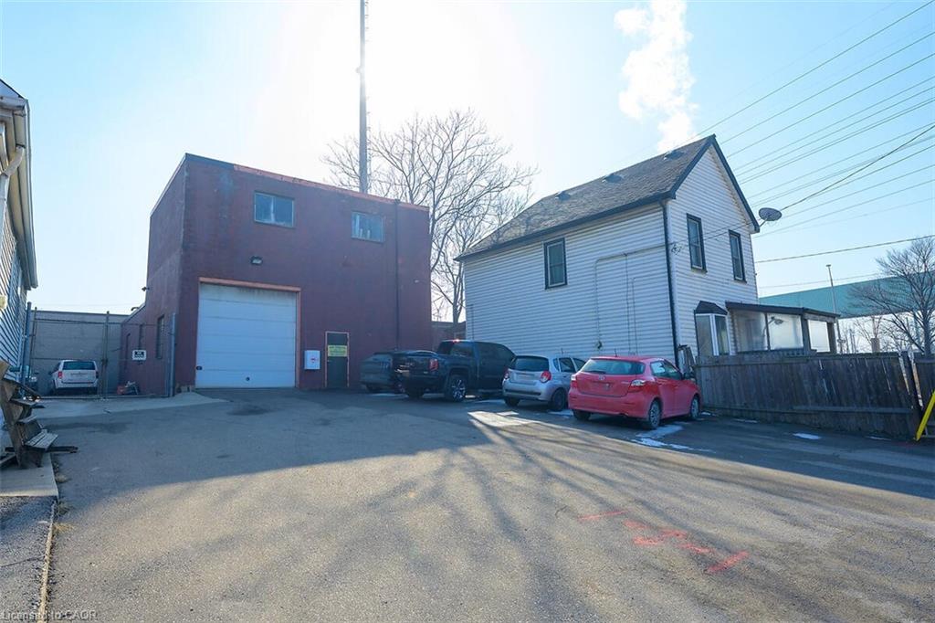 100 Stapleton Avenue Property Photo 9