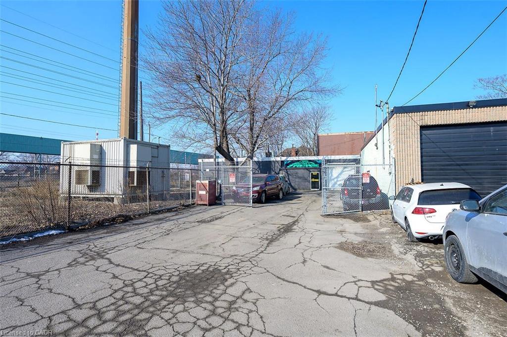 100 Stapleton Avenue Property Photo 11