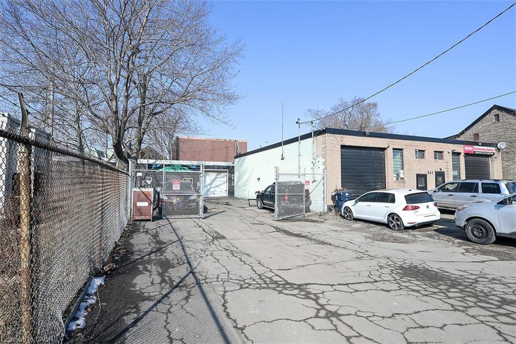 100 Stapleton Avenue Property Photo 12