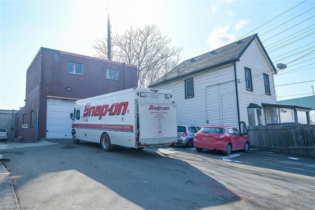 100 Stapleton Avenue Property Photo 41