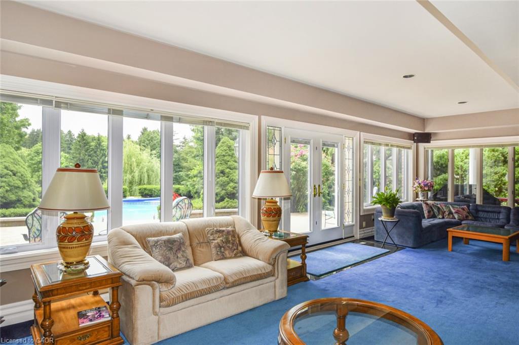 11 Prestwick Place Property Photo 14