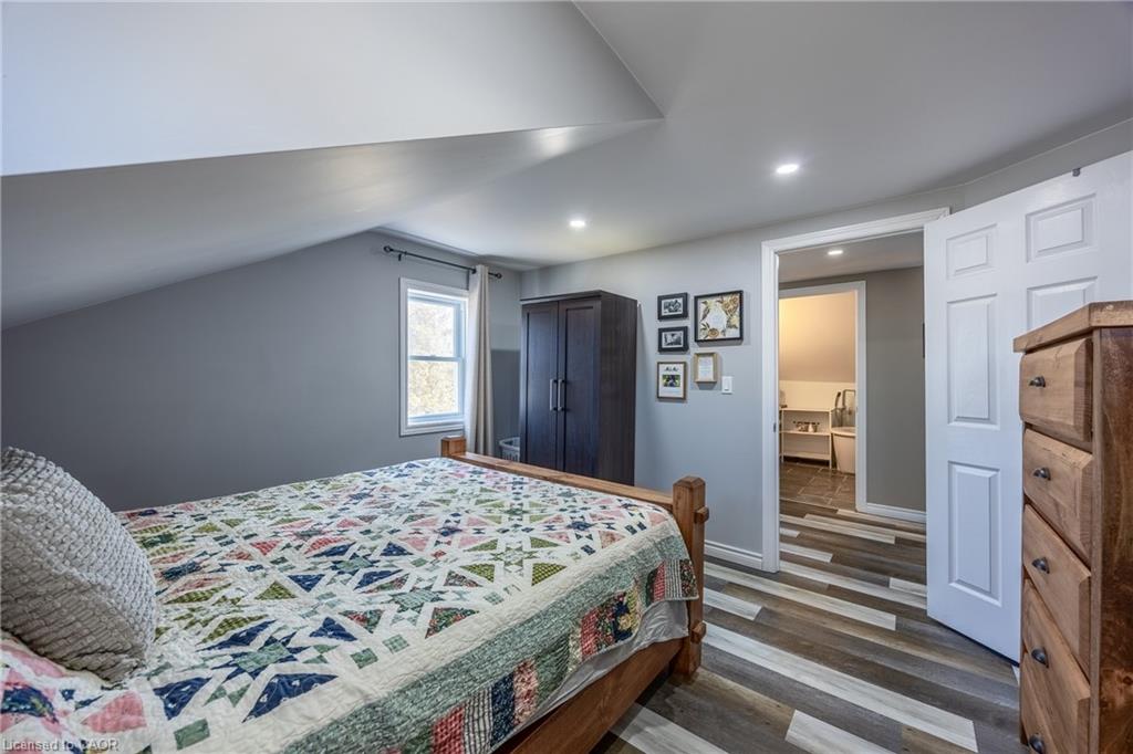 100 Queen Street E Property Photo 23