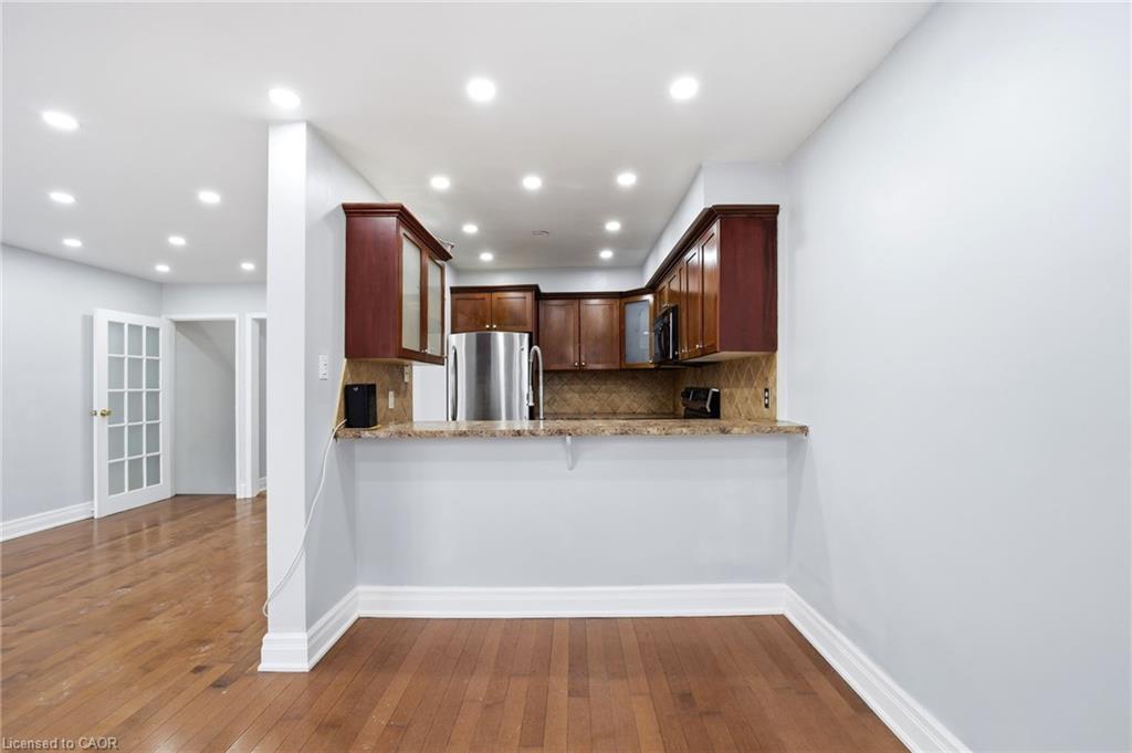 116-1538 Lancaster Drive Property Photo 16