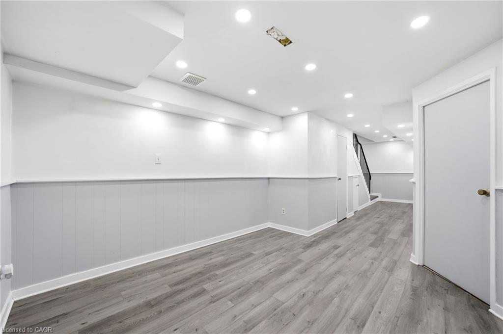 116-1538 Lancaster Drive Property Photo 37