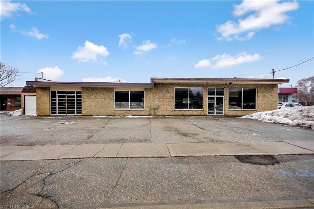 164 Charing Cross Street Property Photo 2