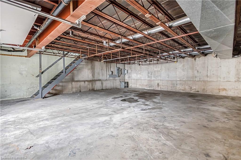 164 Charing Cross Street Property Photo 12