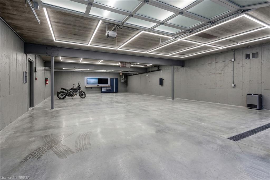 164 Charing Cross Street Property Photo 15