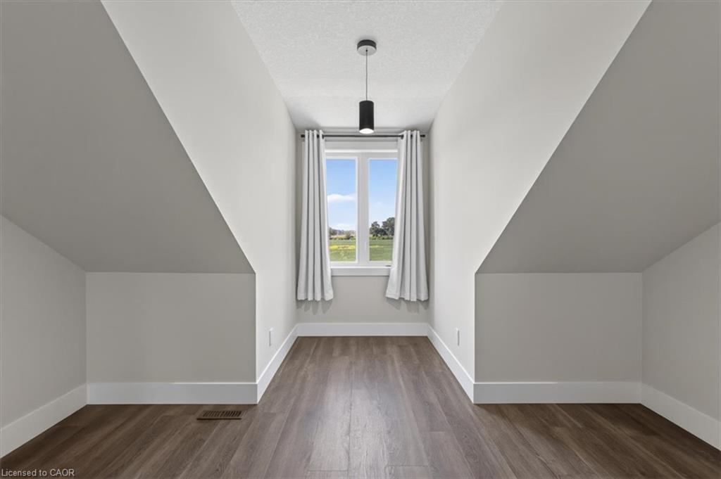 7-744 Nelson Street W Property Photo 30