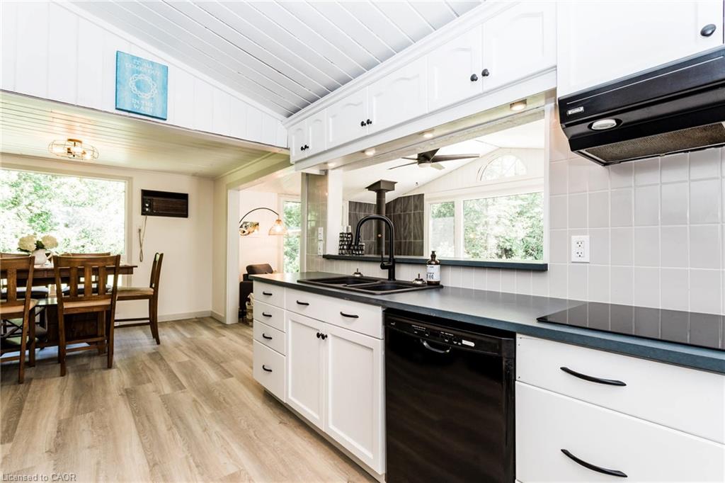 102 Cape Chin Road N Property Photo 15