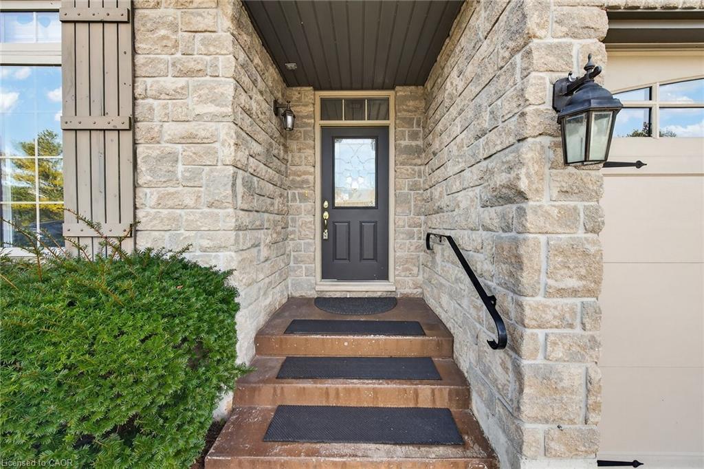 16-80 New Lakeshore Road Property Photo 9