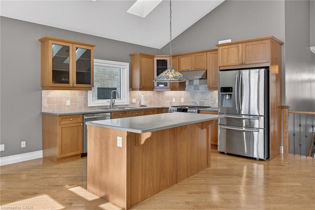 16-80 New Lakeshore Road Property Photo 18