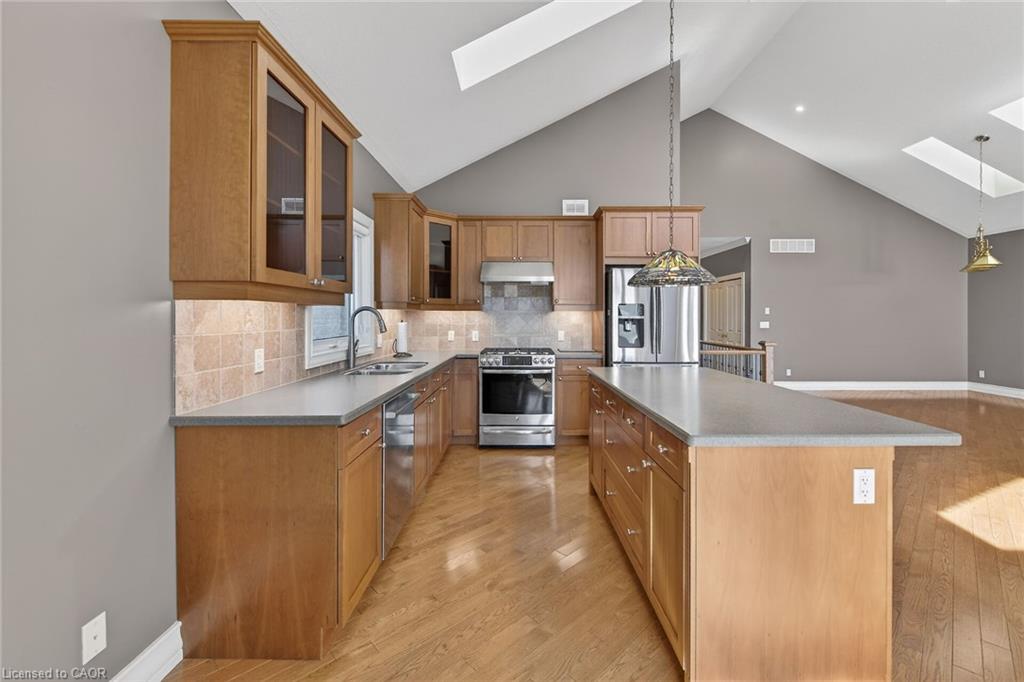 16-80 New Lakeshore Road Property Photo 19