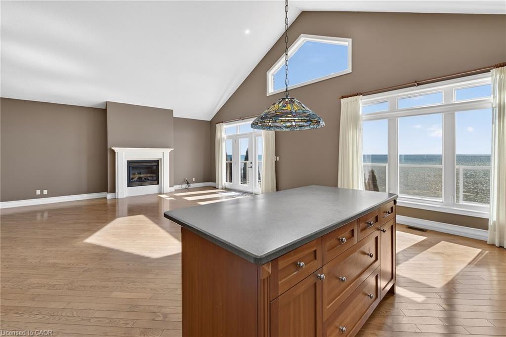 16-80 New Lakeshore Road Property Photo 20