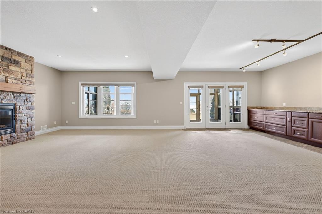 16-80 New Lakeshore Road Property Photo 27