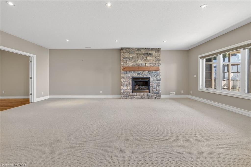 16-80 New Lakeshore Road Property Photo 29