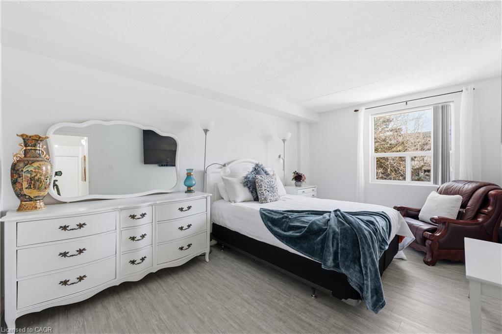 308-75 Silvercreek Parkway N Property Photo 19