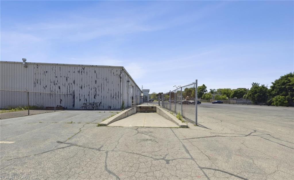 555 Barton Street Property Photo 13