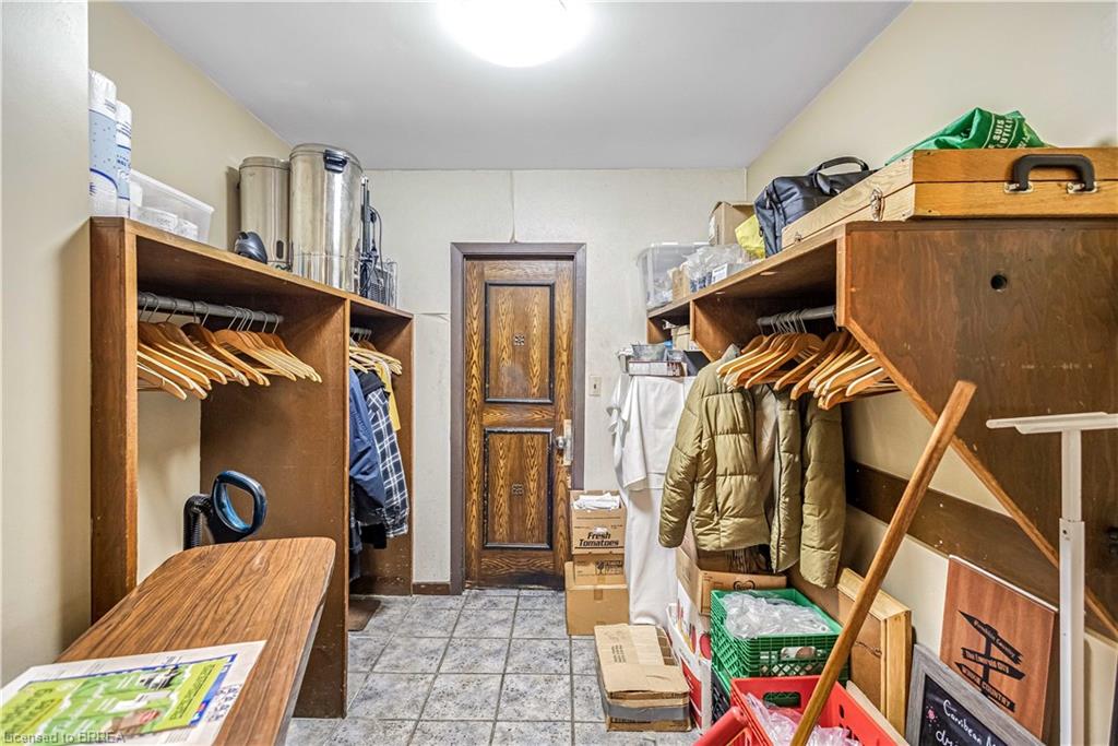 799 Colborne Street E Property Photo 29
