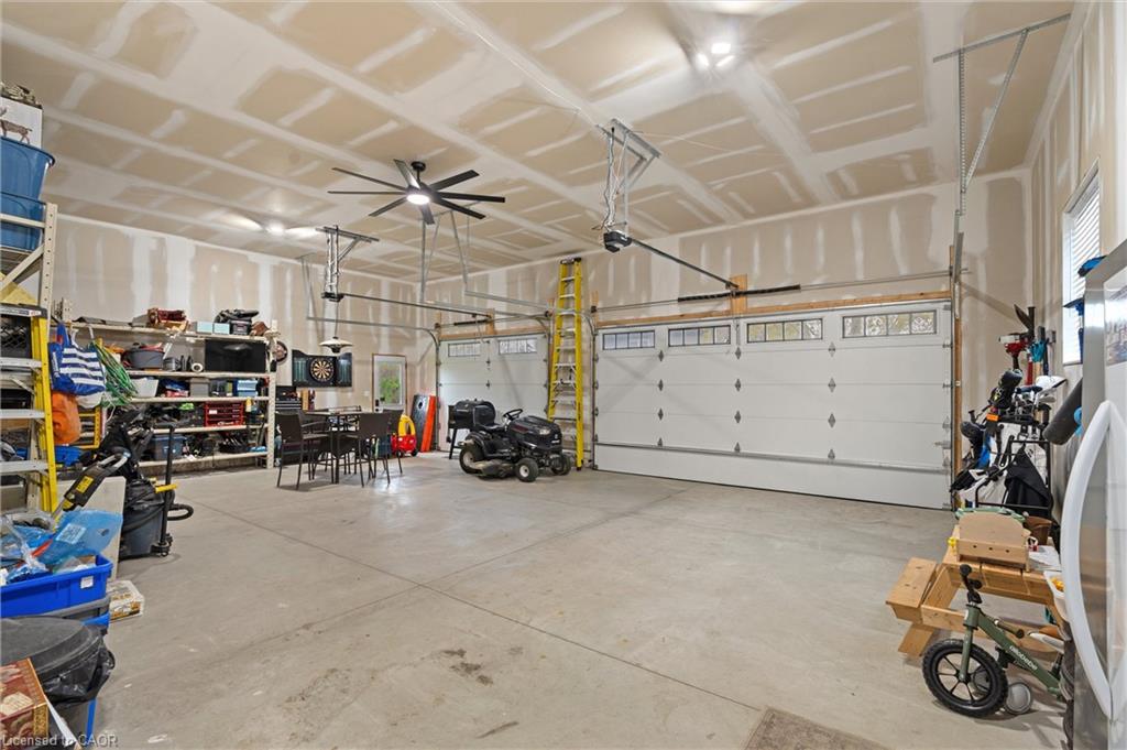 557 Burleigh Road N Property Photo 35