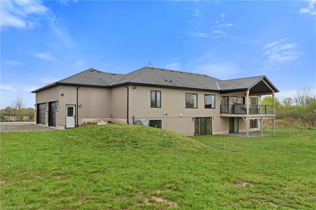 557 Burleigh Road N Property Photo 40