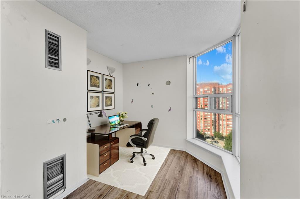 1510-2466 Eglinton Avenue E Property Photo 9