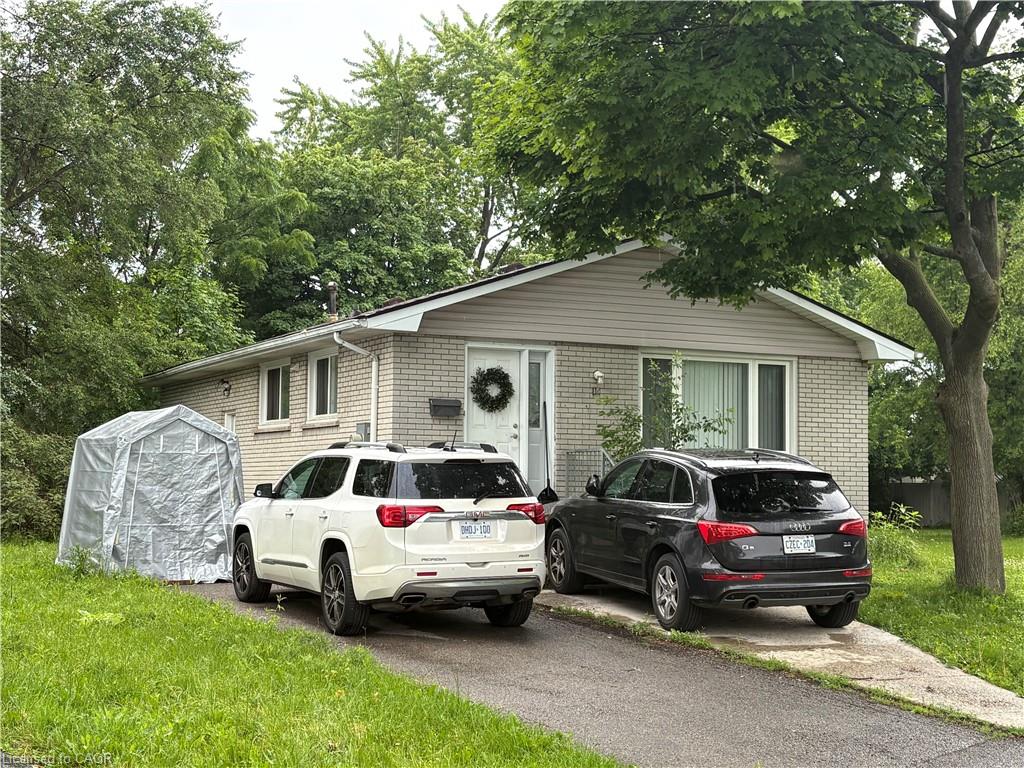 15 Michael Avenue Property Photo 1