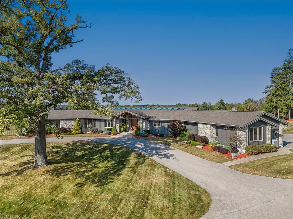 1546 Maryhill Road Property Photo 3