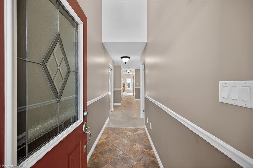 76 Abbotsford Trail Property Photo 2