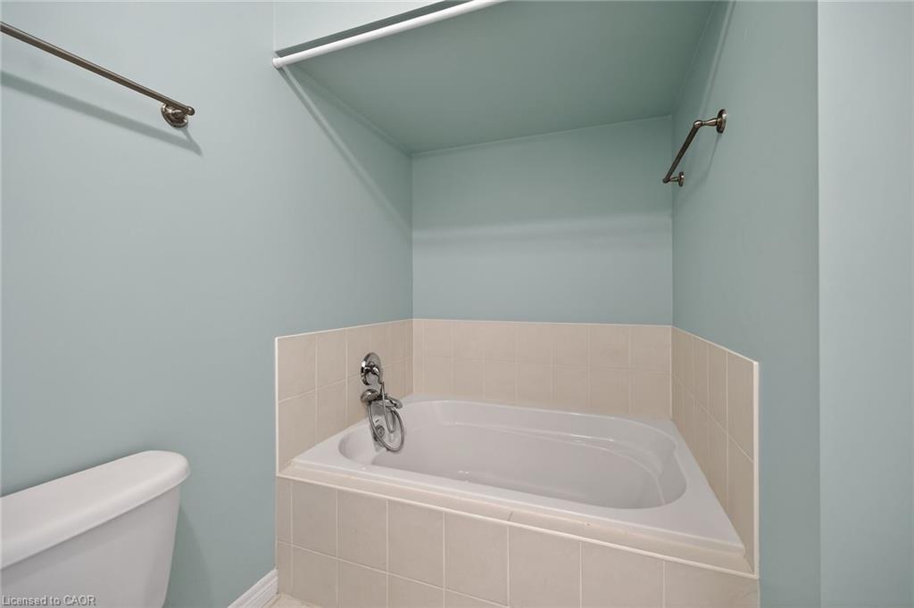 76 Abbotsford Trail Property Photo 21