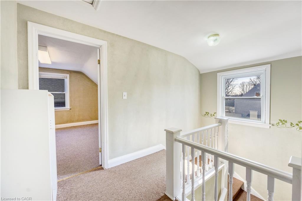 855 Exmouth Street Property Photo 21