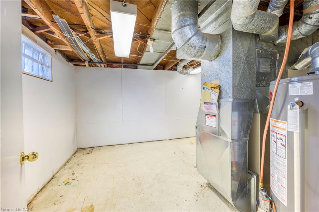 855 Exmouth Street Property Photo 33
