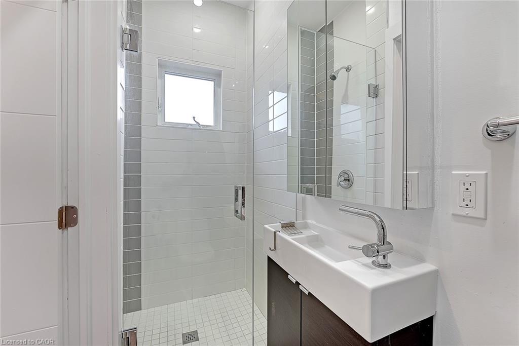 1415 Gerrard Street E Property Photo 9