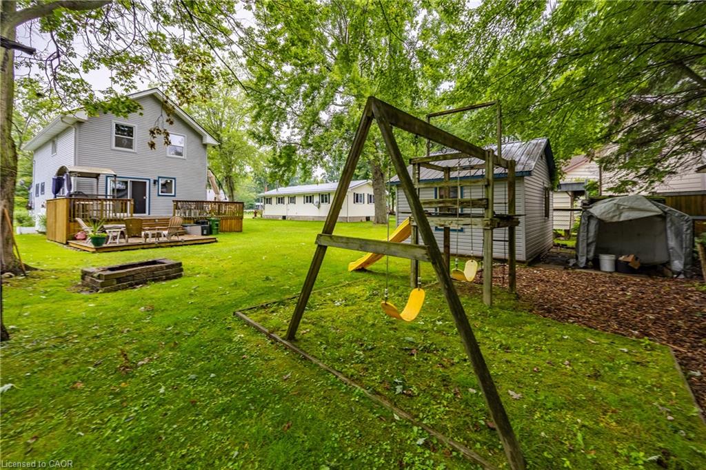 306 Cedar Drive Property Photo 5