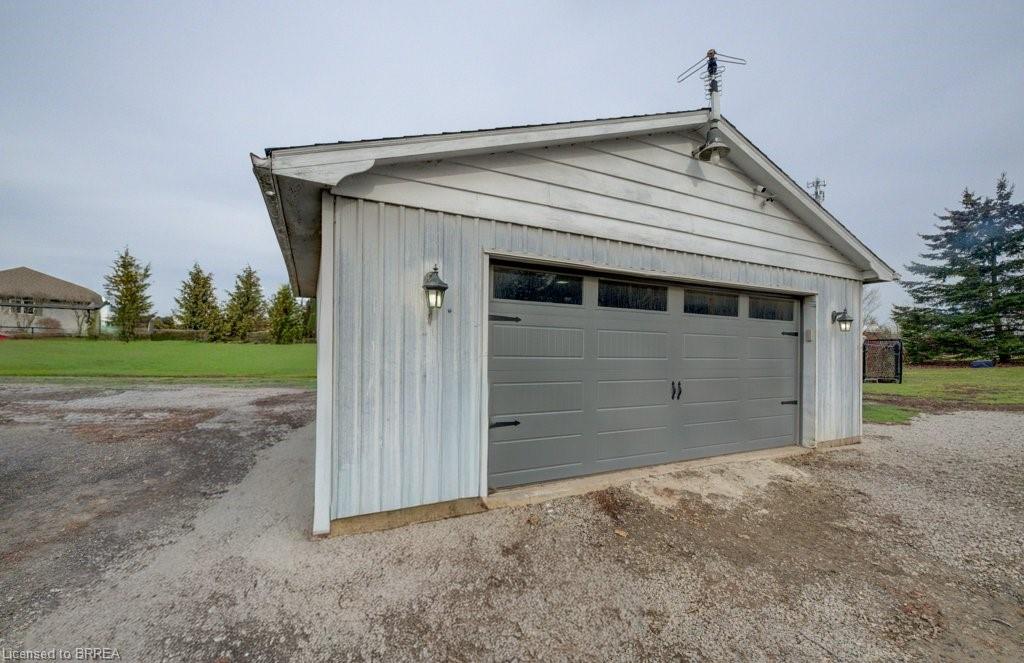 6757 Regional 20 Road Property Photo 3