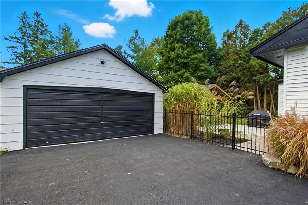 570 Westview Avenue Property Photo 4