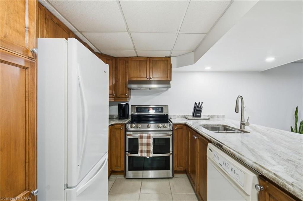 570 Westview Avenue Property Photo 30