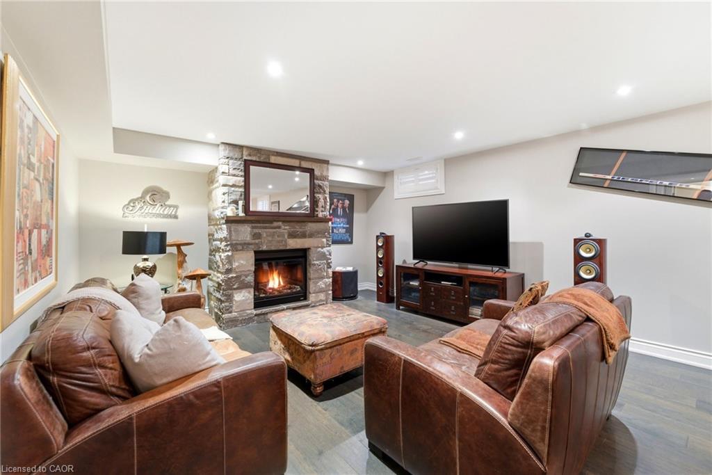 67 Alma Street Property Photo 40