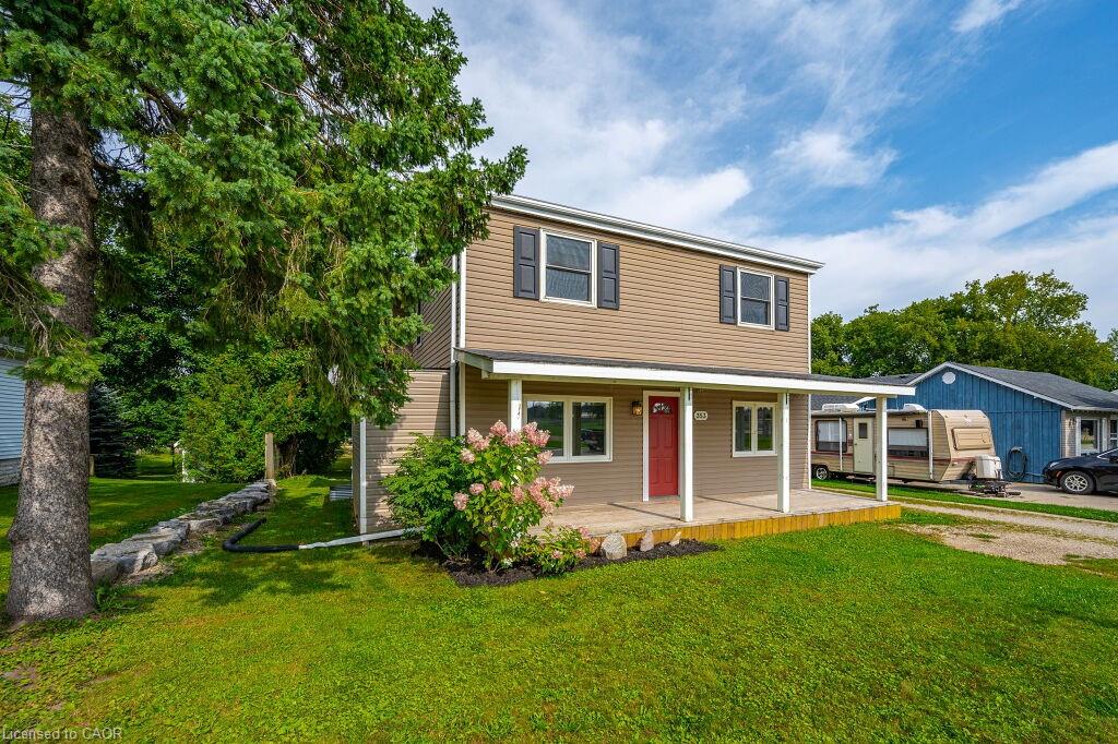 353 Wellington Street E Property Photo 2