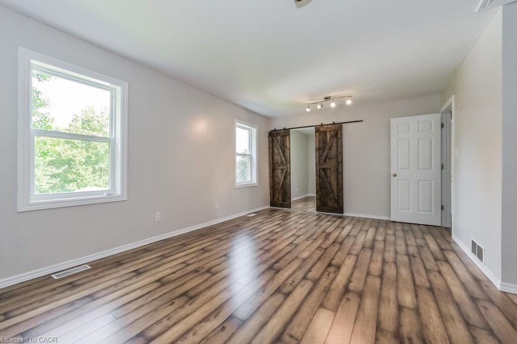 353 Wellington Street E Property Photo 29