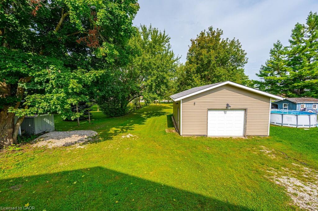 353 Wellington Street E Property Photo 41