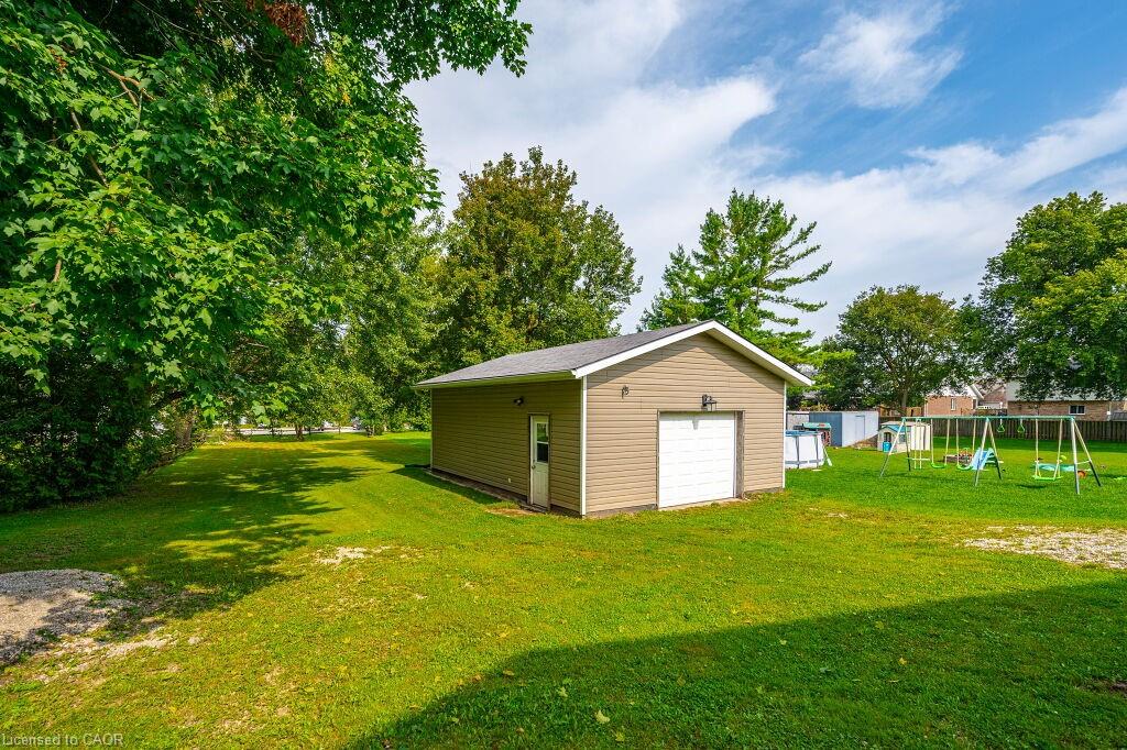 353 Wellington Street E Property Photo 42