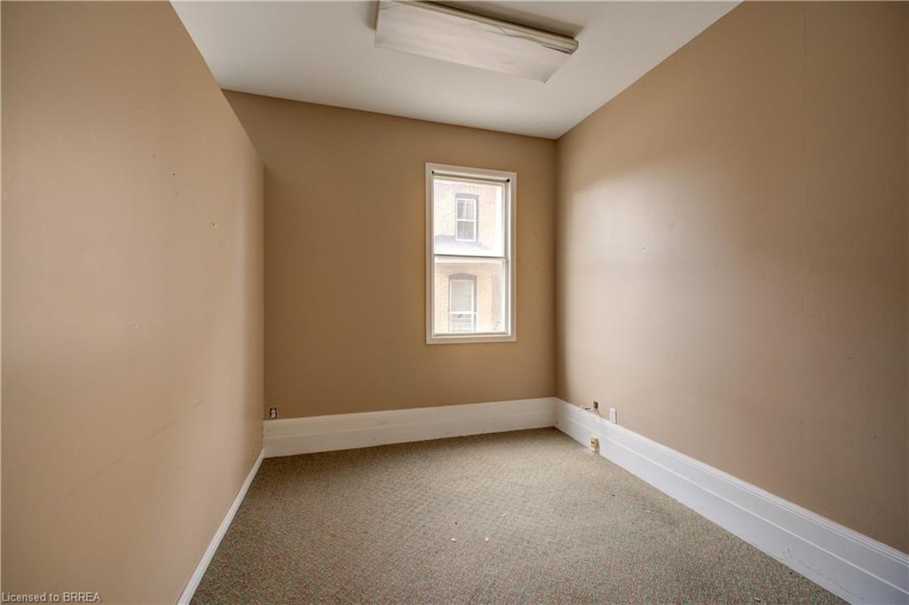 41 Wellington Street Property Photo 10