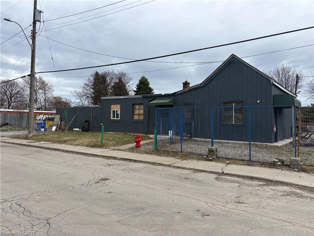 150 Princess Street Property Photo 2