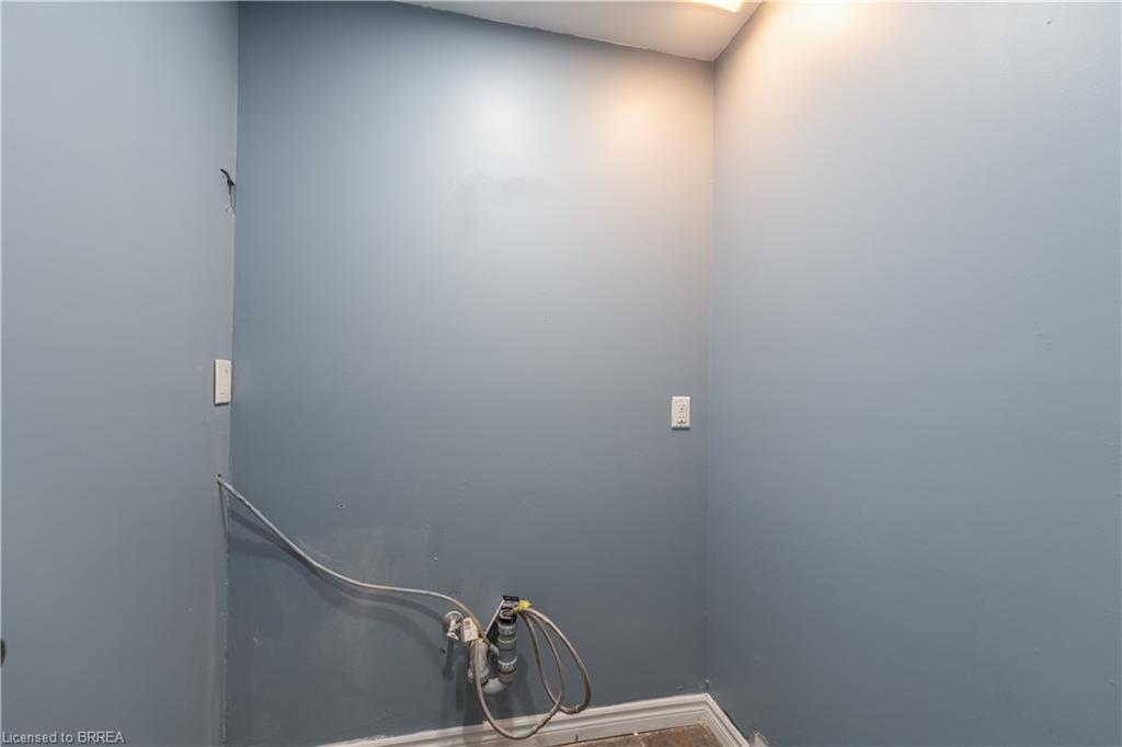 340 Henry Street Property Photo 14