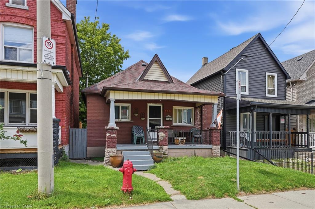 121 Gibson Avenue Property Photo 2