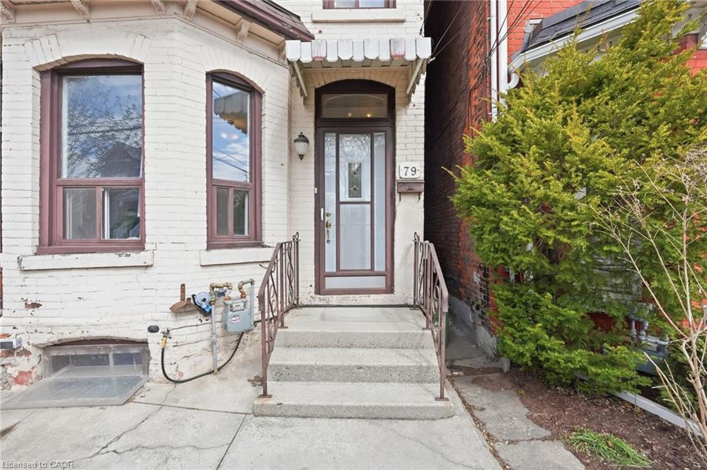 79 Murray Street E Property Photo 4