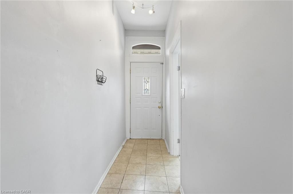 79 Murray Street E Property Photo 5