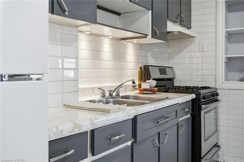 79 Murray Street E Property Photo 17
