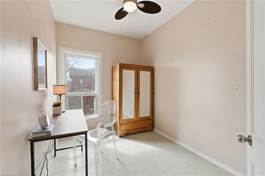 79 Murray Street E Property Photo 23